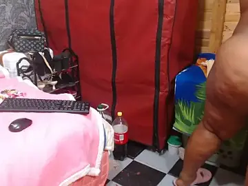 Stripchat Free Porn Cam of BigbootyNickyx