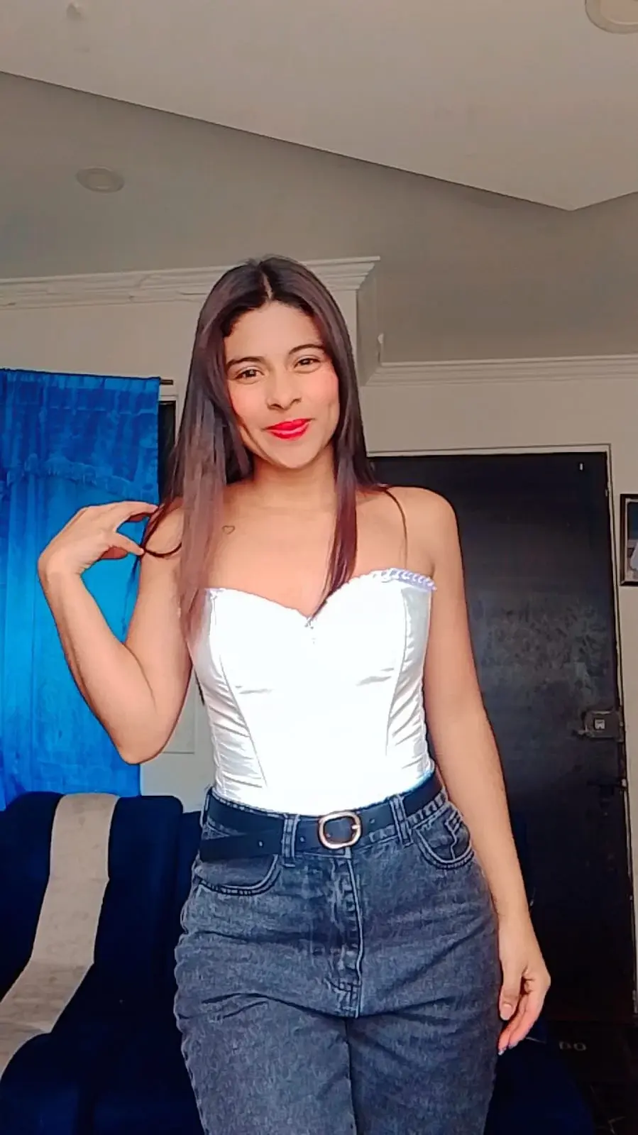 Lady_isabella_