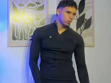 Stripchat Sex Cam of Santana_maximo