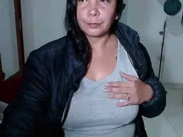 Stripchat Nude Webcam of vivian-milf