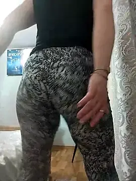 Stripchat Free Live Porn of AhlyssaLove1155