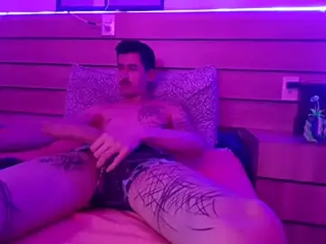 Stripchat Best live sex cam show of cheekyboyx