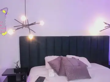 Stripchat Live Sex Cam of Ary_7