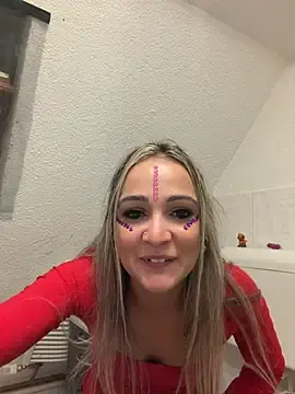 Stripchat Live Sex Cam of IlFiorePiuBello-