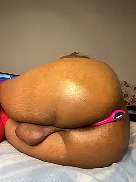 Stripchat Free Live Porn of Iam_FernandaH