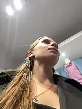 Stripchat Free Porn Cam of Olivia_Jemison