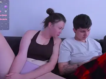 Stripchat Live Sex Cam of Tenderly_Couple