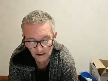 Stripchat Live Sex of daddy_man