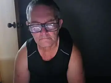 Stripchat Free Porn Cam of daddy_man