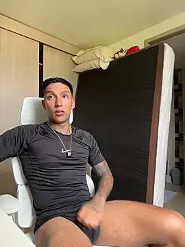 Stripchat Nude Webcam of sendfer