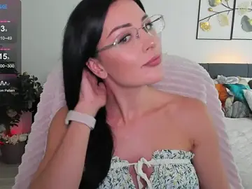 Stripchat Sex Cam of KerryCandy_Girl