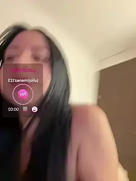 Stripchat Live Sex Cam of lucy_grey25