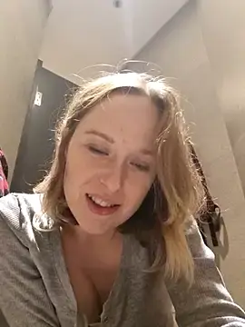 Stripchat Live Sex of Public_Katrisha