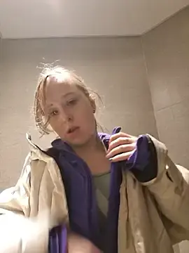 Stripchat Live Porn of Public_Katrisha