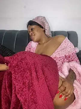 Stripchat Adult Webcam of BonnyMolhada