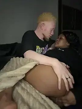 Stripchat Free Porn Cam of BonnyMolhada