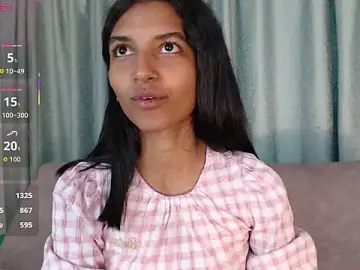 Stripchat Sex Chat of YuliethPetite