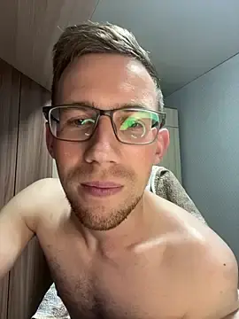 Stripchat Live Sex of ---Dark---