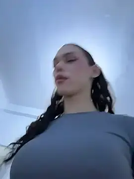 Stripchat Sex Cam of Carlita_cute