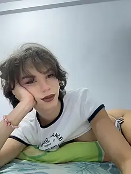Stripchat Sex Cam of Carlita_cute