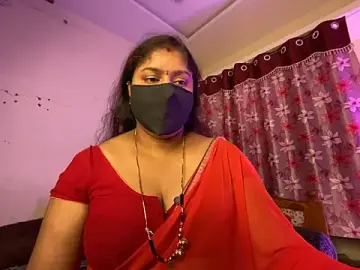 Stripchat Live Sex Cam of LouleyRanii_Telugu