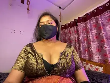 Stripchat Free Live Porn of LouleyRanii_Telugu