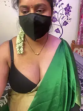 Stripchat Adult Webcam of UR_Chocogirl