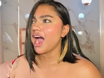 Stripchat Free Porn Cam of Cherry_lovee