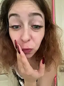 Stripchat Live Sex Cam of LynaFrost