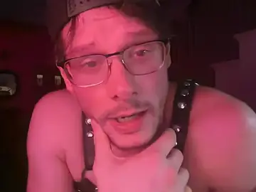 Stripchat Live Sex Cam of MasterDaddyCool