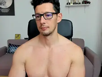 Stripchat Live Sex Cam of BrutusK08
