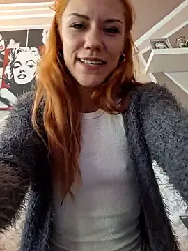 Stripchat Live Sex Cam of SlimBellaOfficial