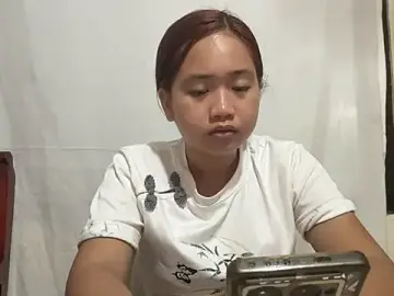 Stripchat Sex Cam of SheenaMcbrien