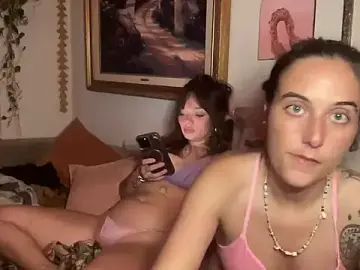Stripchat Free Porn Cam of lill_daddysgirl