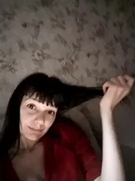 Stripchat Free Porn Cam of AliceSwan1122