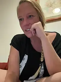 Stripchat Free Porn Cam of MoniqueLaFee