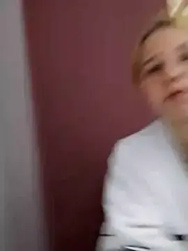 Stripchat Live Sex Cam of Gussie_Bridie