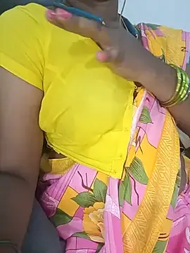Stripchat Nude Webcam of Tamil-hotwife
