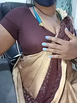 Stripchat Adult Webcam of Tamil-hotwife