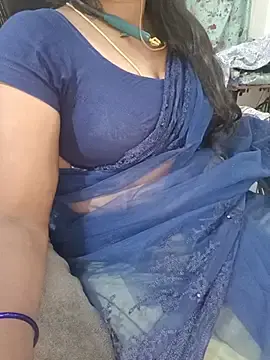 Stripchat Adult Webcam of Tamil-hotwife