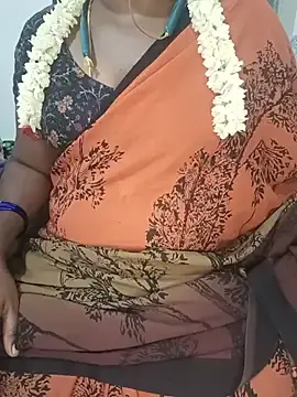 Stripchat Adult Webcam of Tamil-hotwife