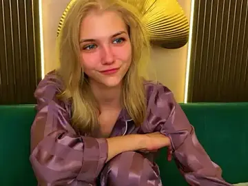 Stripchat Nude Webcam of 4example_Chloe