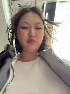 Stripchat Free Live Porn of CreamPuff-