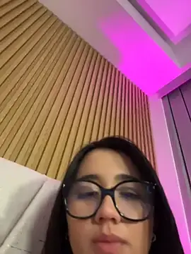 Stripchat Free Porn Cam of Michelle_Zoe