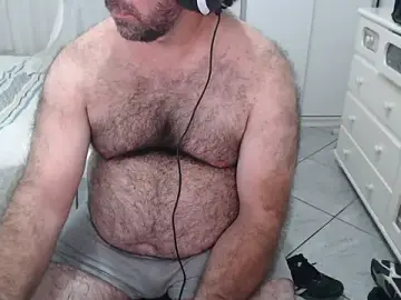 Stripchat Free Live Porn of MysterBearMG