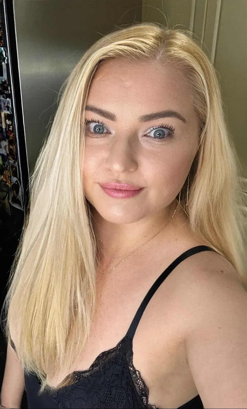 Milf_Amelia