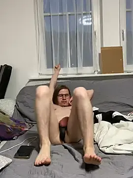 Stripchat Live Sex Cam of YoungSebi