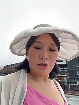 Stripchat Live Sex Cam of keke99999