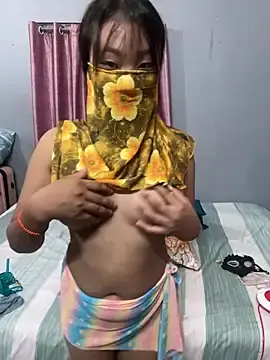 Stripchat Free Live Porn of EliraMoon