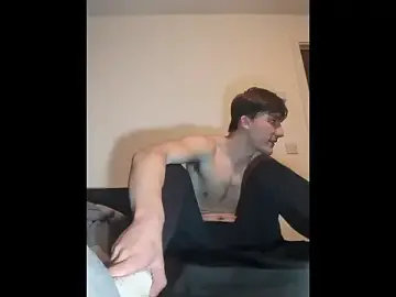 Stripchat Free Porn Cam of HornyKing2969